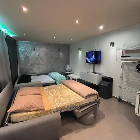 Loft Porte De Paris Croix De Chavaux 93100 Montreuil *